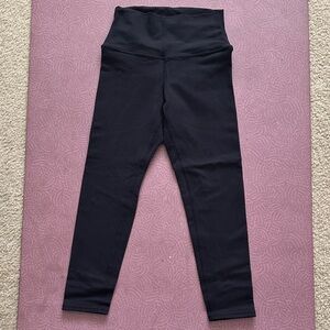 Alo Yoga High Waist Airbrush Capri, Black, XXS